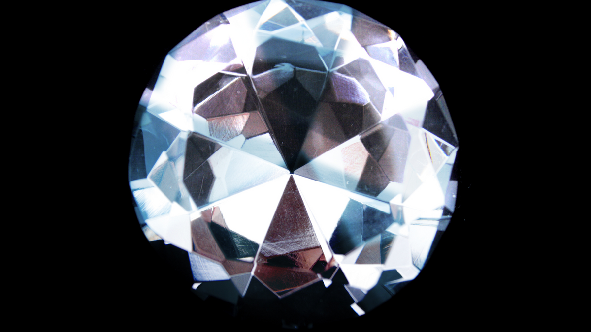 Can Diamonds Break?