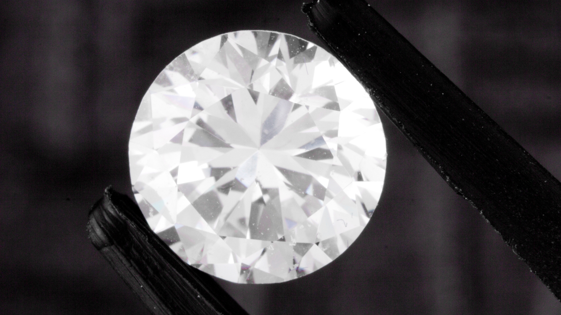 What Is A White Diamond?