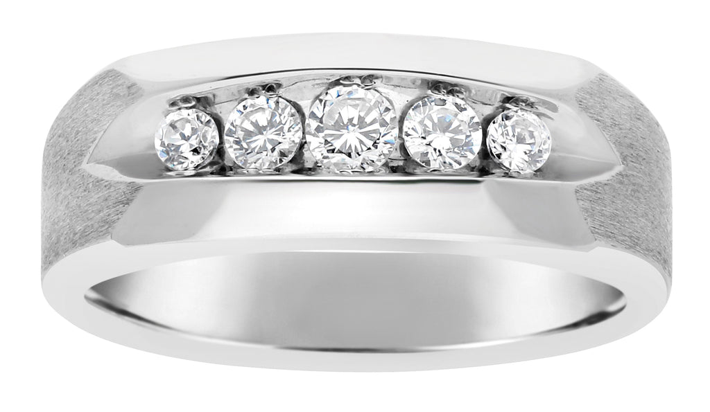 18K White Gold Round Diamond Fashion Ring