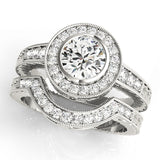 Round Diamond Halo Engagement Ring