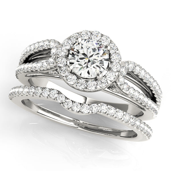 Round Diamond Halo Engagement Ring