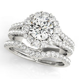 Round Diamond Halo Engagement Ring