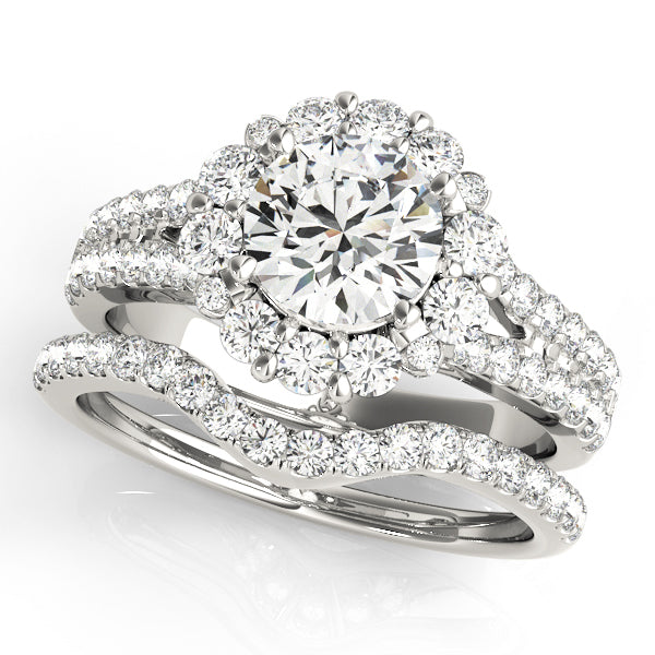 Round Diamond Halo Engagement Ring