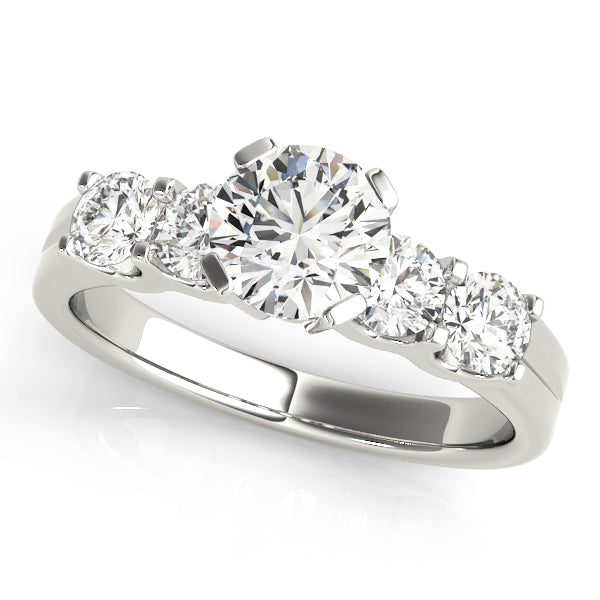 Round Diamond Single Row Engagement Ring
