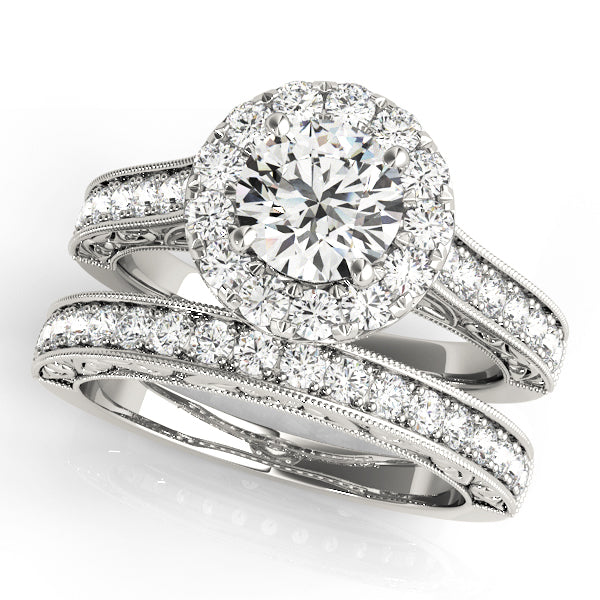Round Diamond Halo Engagement Ring