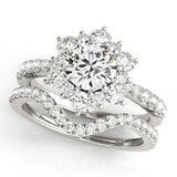 Round Diamond Halo Engagement Ring in Gold