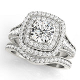 Round Diamond Halo Engagement Ring