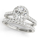 Round Diamond Halo Engagement Ring