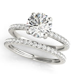 Round Diamond Halo Engagement Ring