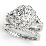 Round Diamond Halo Engagement Ring