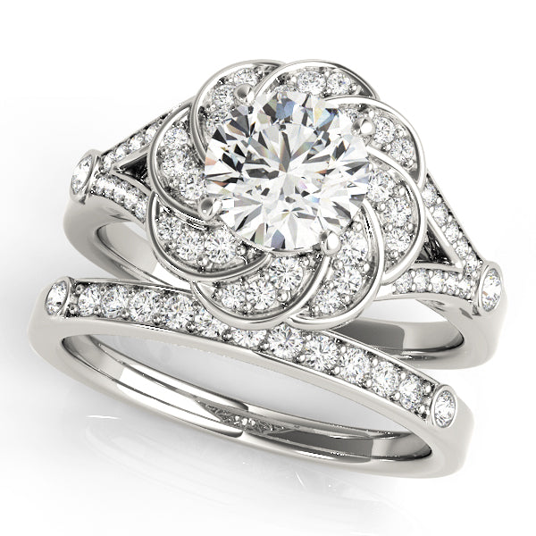 Round Diamond Halo Engagement Ring