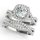 Round Diamond Halo Engagement Ring