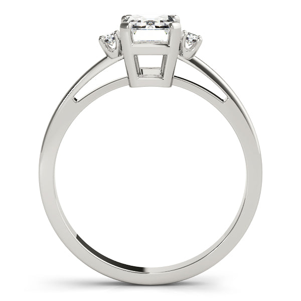 Multi-Diamond Fashion Ring in Precious Metal