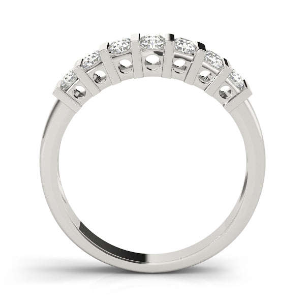 Round Diamond Wedding Ring