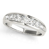 Round Diamond Wedding Ring
