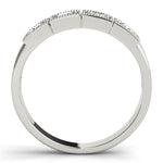 Round Diamond 3-Stone Engagement Ring